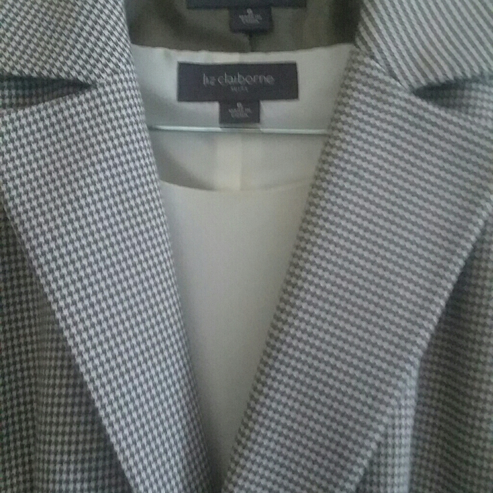 slacks/pants suit